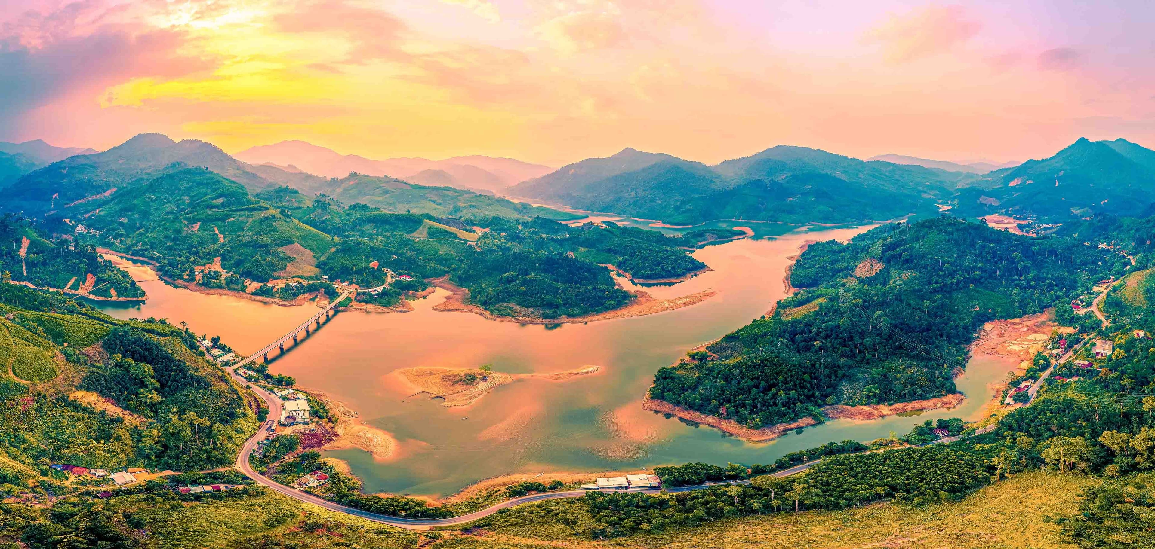 Toàn cảnh xã Trà Leng