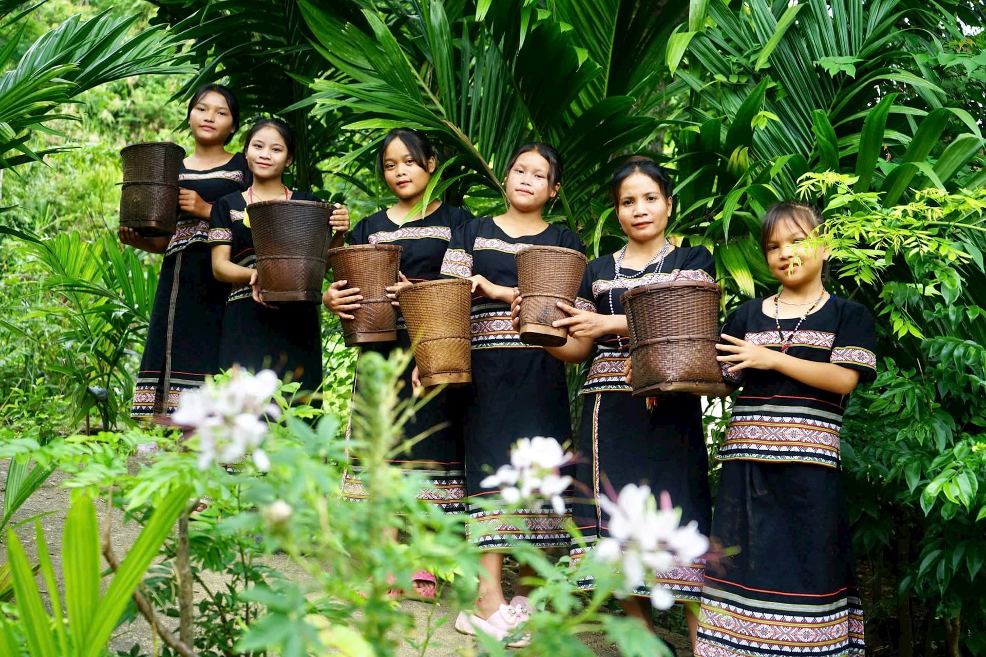 Đồ thủ công mỹ nghệ