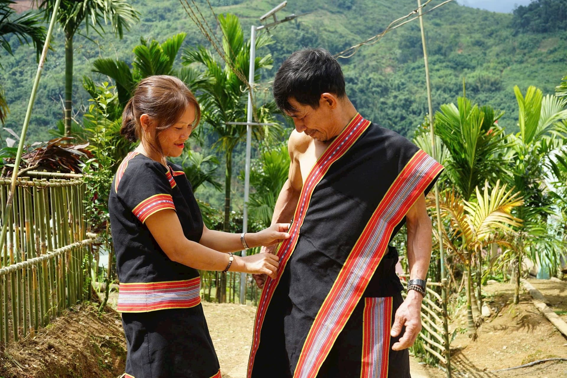 Thổ cẩm Ca Dong