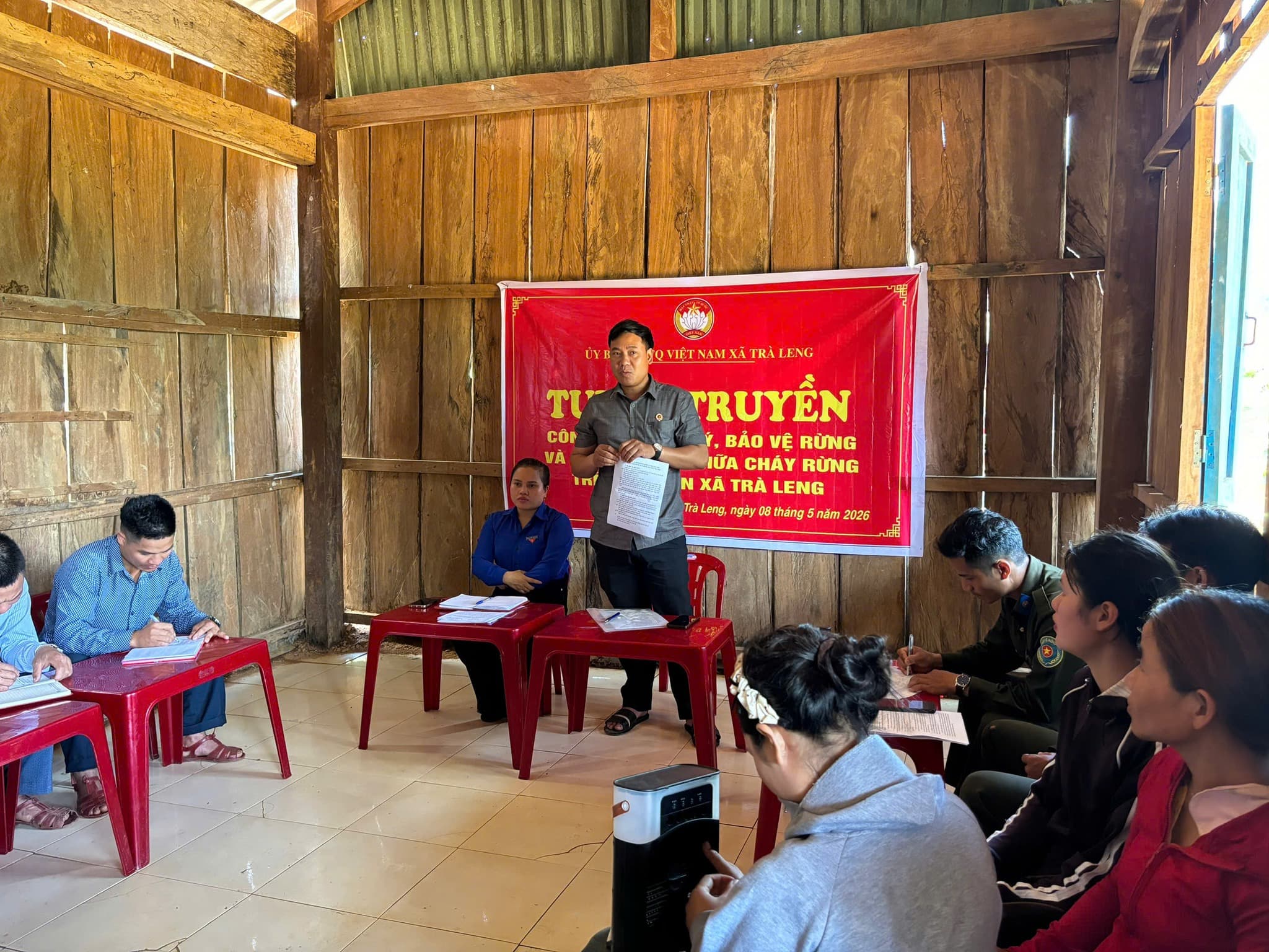 Trà Leng Commune Fatherland Front Committee promotes communication on forest management, protection, and fire prevention
