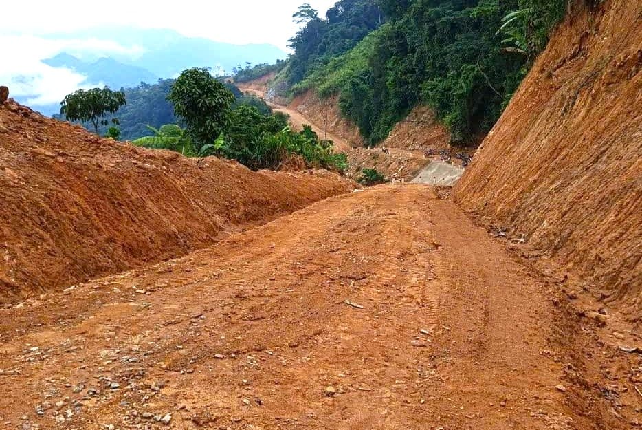 Trà Leng bàn giao công trình đường giao thông ông Tiến – ông Hành