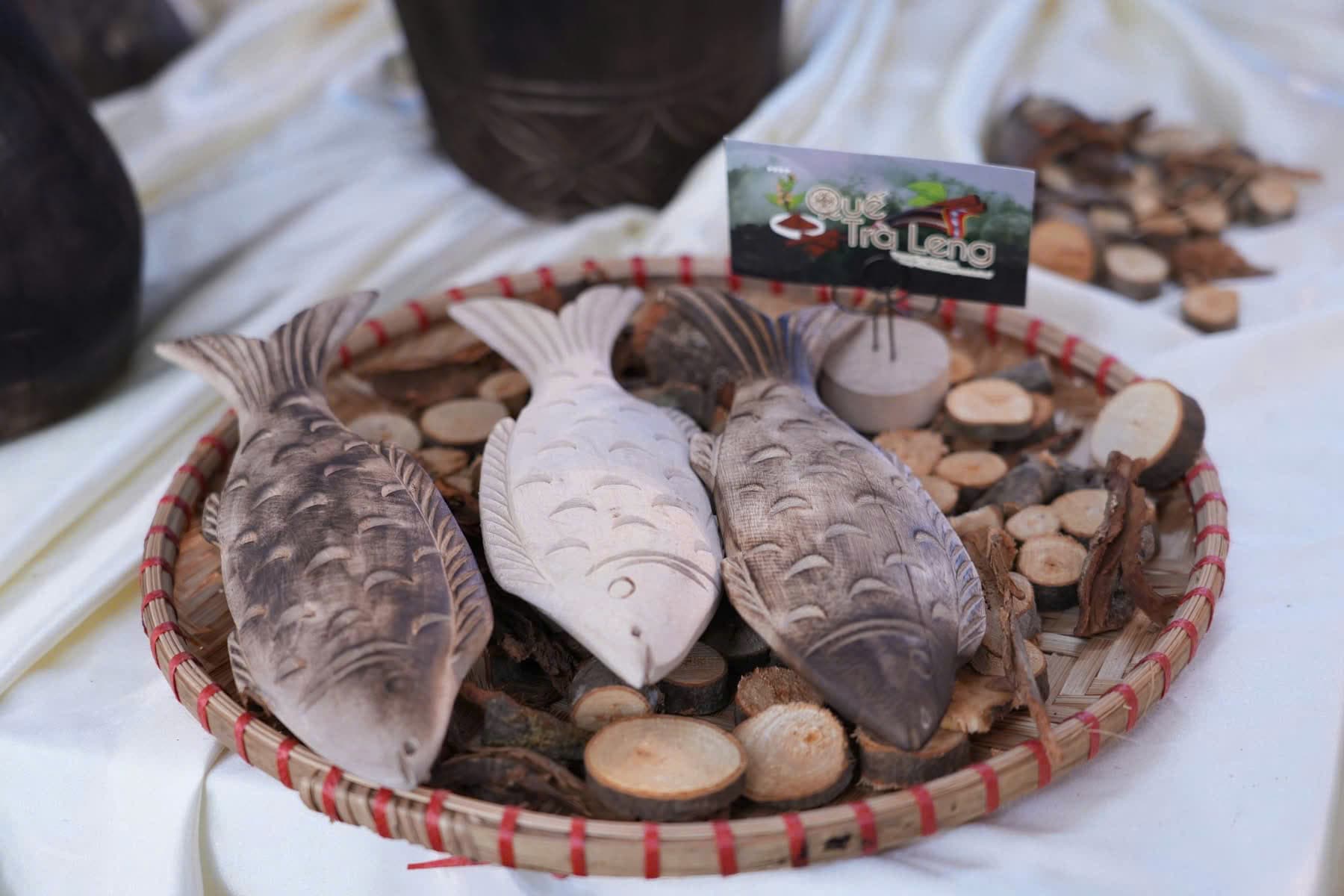 Bộ cá con