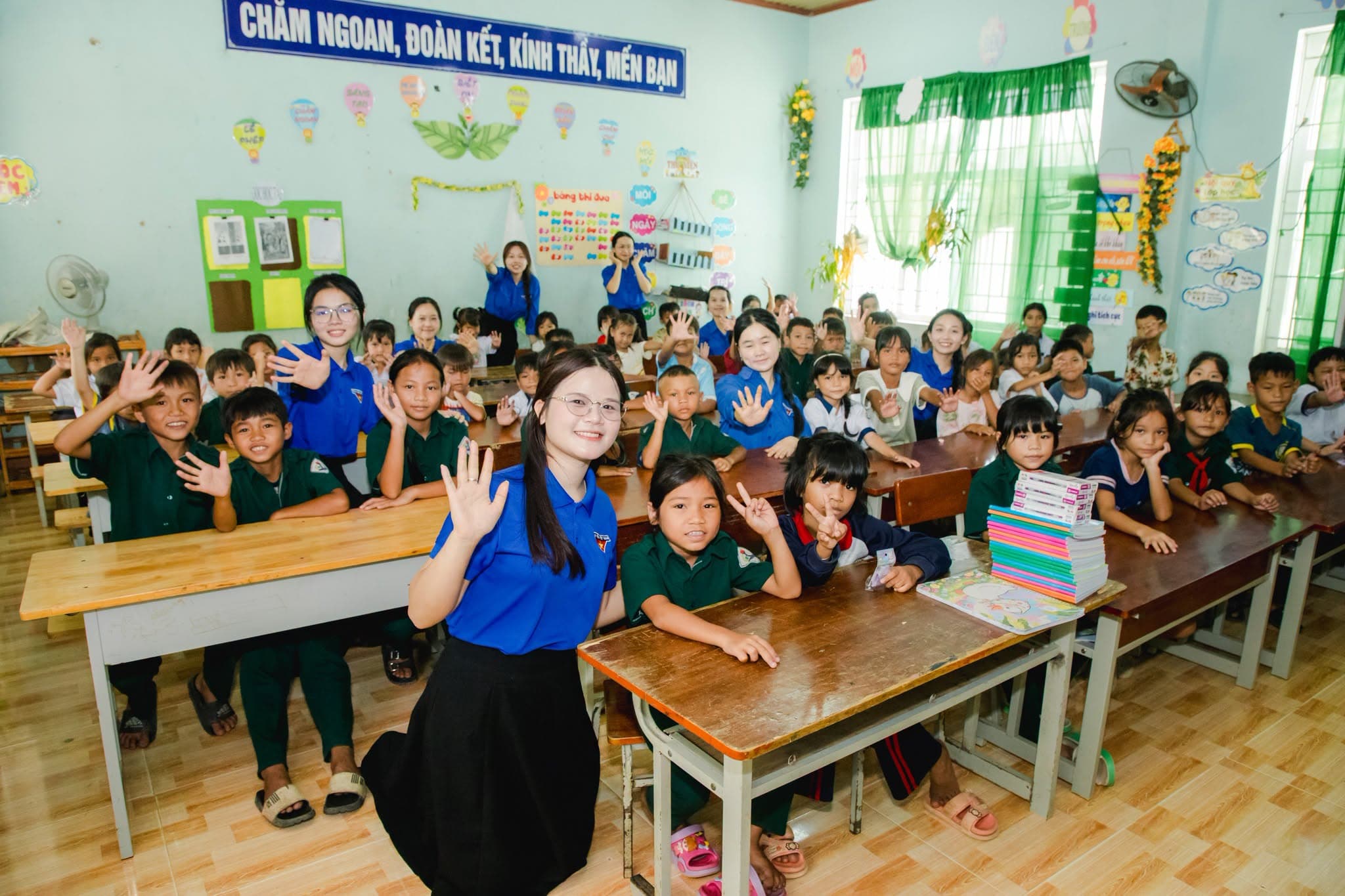 Lớp học "Nét chữ - Nết người" - UED
