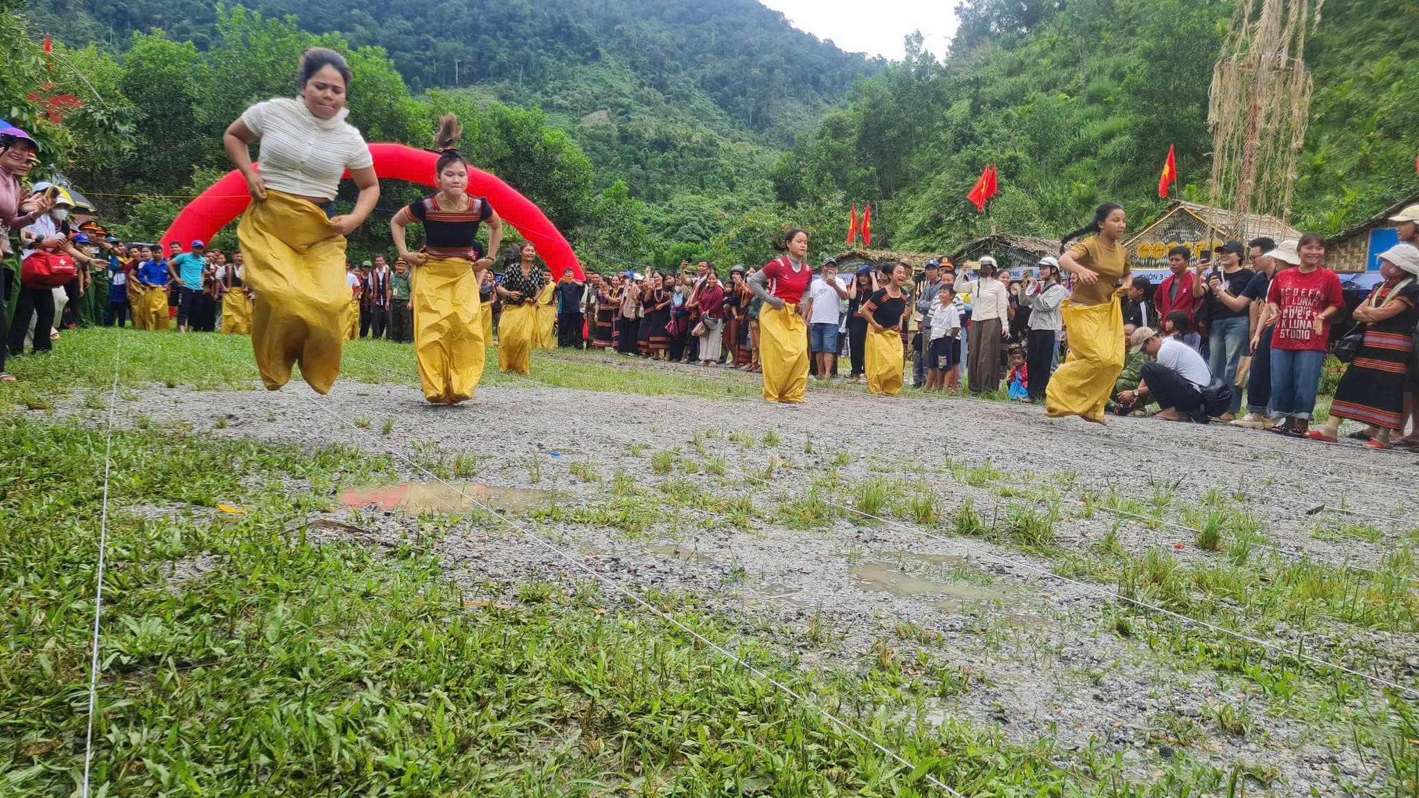 Lễ hội Hương quế Trà Leng lần thứ I