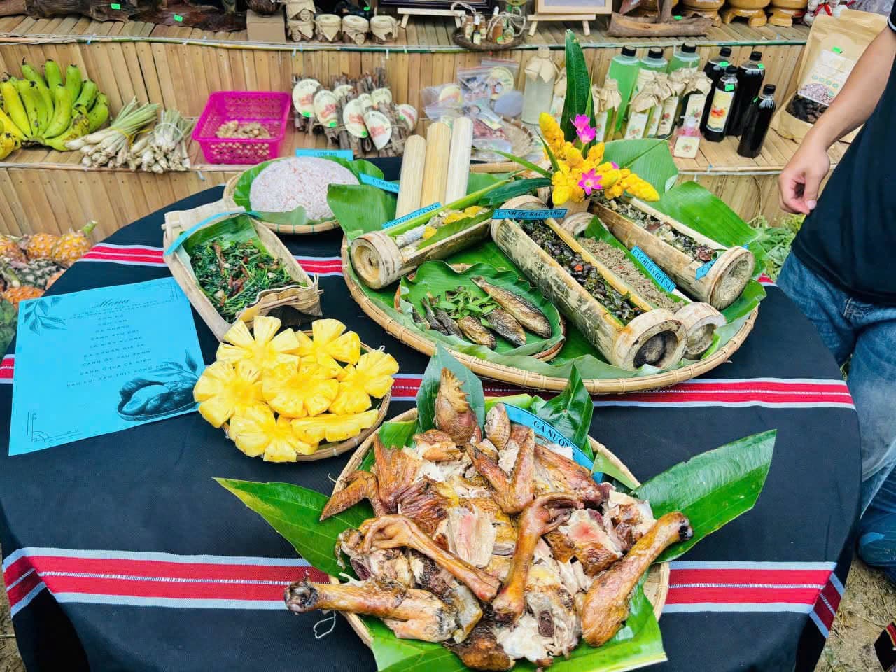 Thi ẩm thực - Lễ hội Hương quế Trà Leng lần thứ I