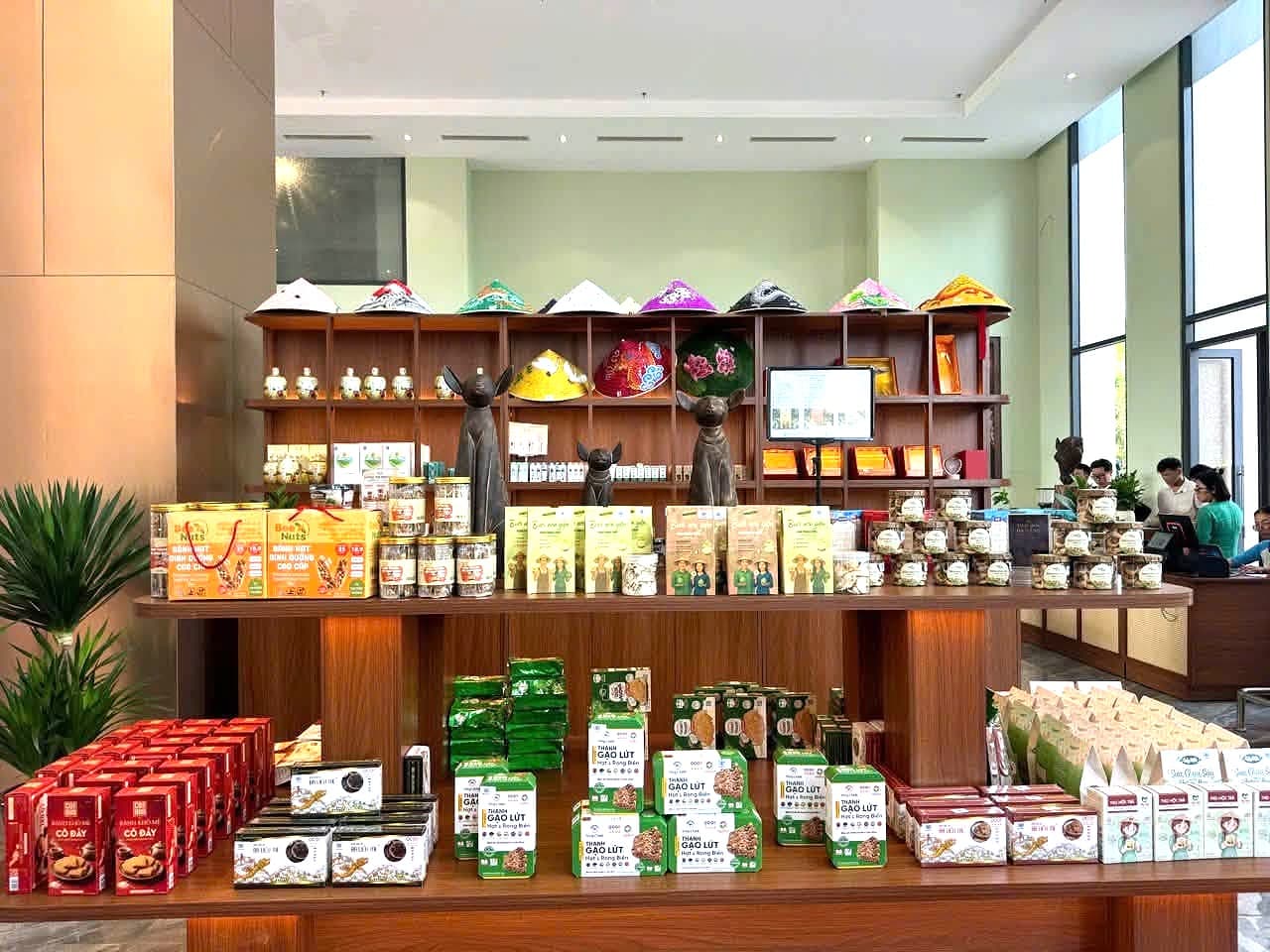 Trà Leng Cinnamon Handicrafts Featured at “Essence of Da Nang” Space